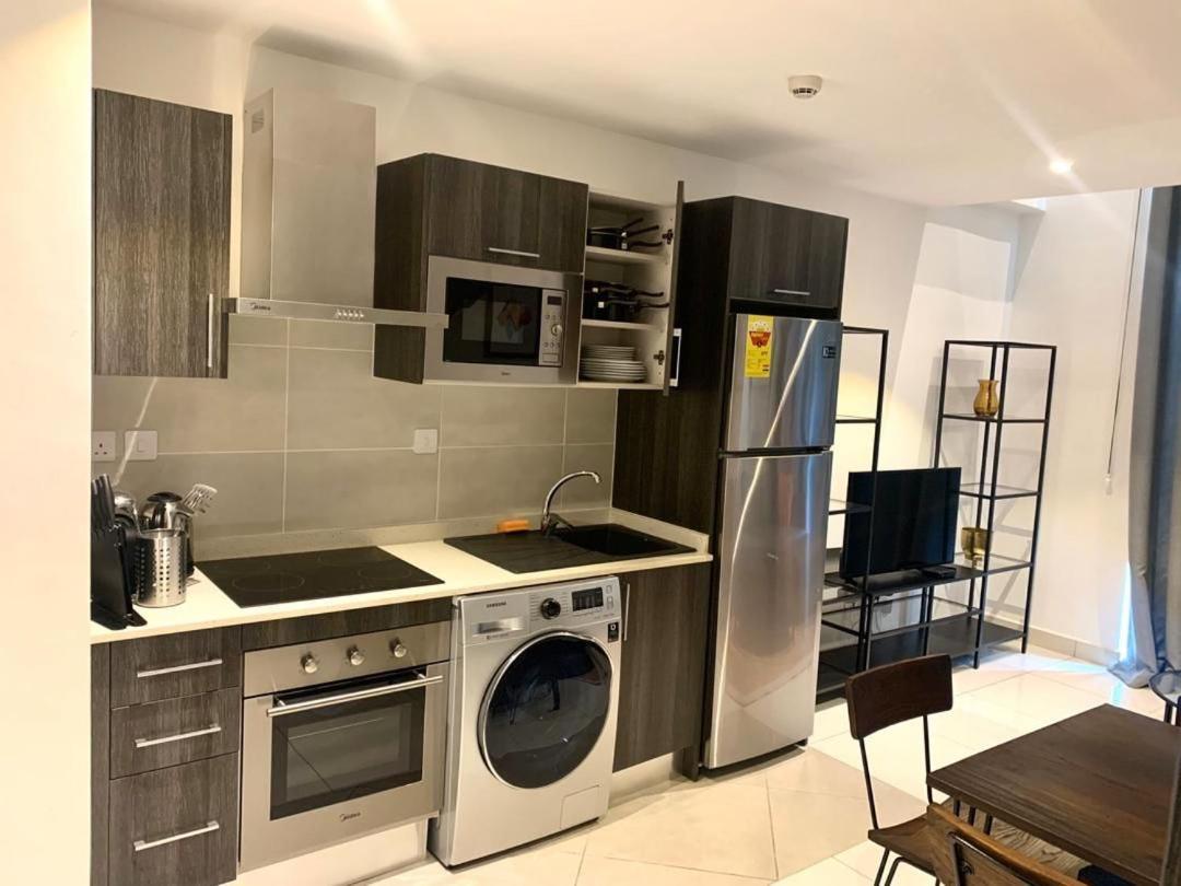One Bedroom Apartment At A Embassy Gardens Cantonments Accra Exterior foto
